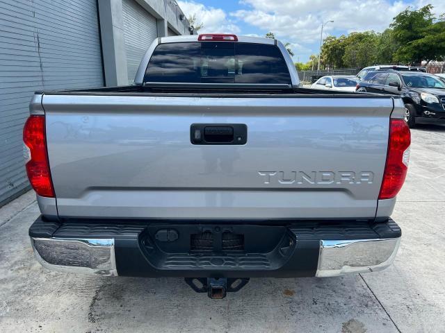 5TFRM5F15KX140712 - 2019 TOYOTA TUNDRA DOUBLE CAB SR/SR5 SILVER photo 6