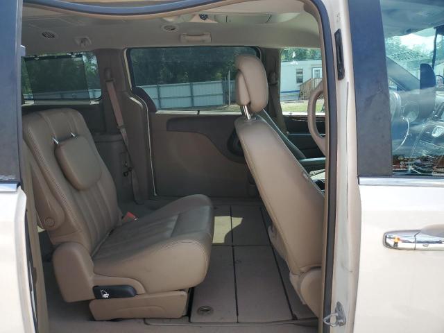 2A4RR8DG3BR704456 - 2011 CHRYSLER TOWN & COU TOURING L WHITE photo 11