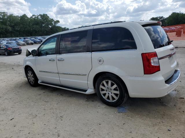 2A4RR8DG3BR704456 - 2011 CHRYSLER TOWN & COU TOURING L WHITE photo 2