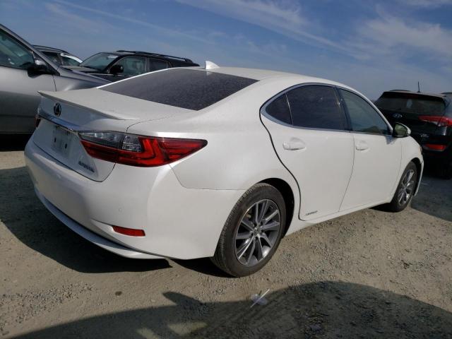 JTHBW1GG7G2108533 - 2016 LEXUS ES 300H WHITE photo 3