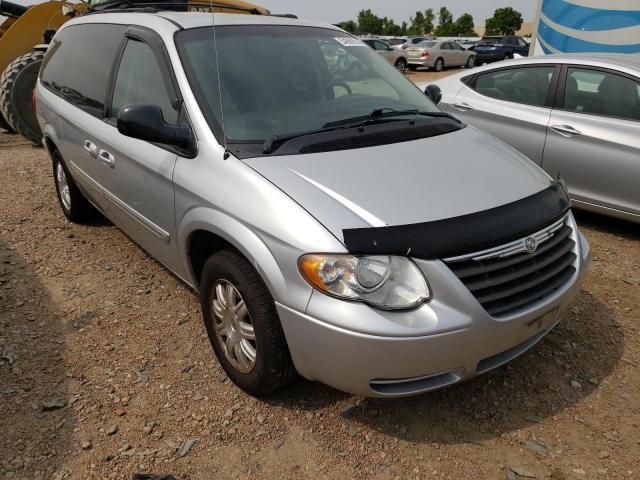 2C4GP54LX5R602123 - 2005 CHRYSLER TOWN & COU TOURING 银色 照片 4