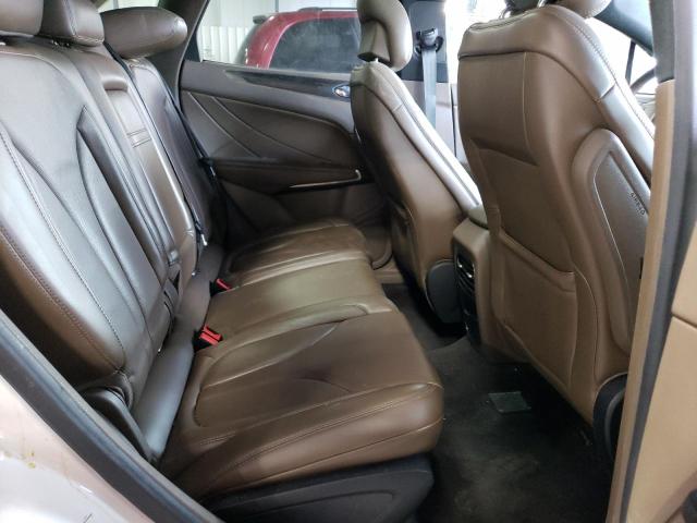 5LMTJ3DH4HUL07373 - 2017 LINCOLN MKC RESERVE WHITE photo 11