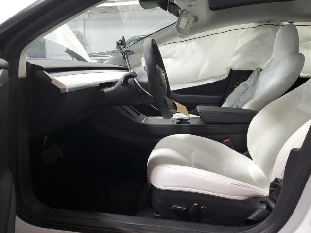 5YJ3E1EA0PF696960 - 2023 TESLA MODEL 3 Blanco foto 7