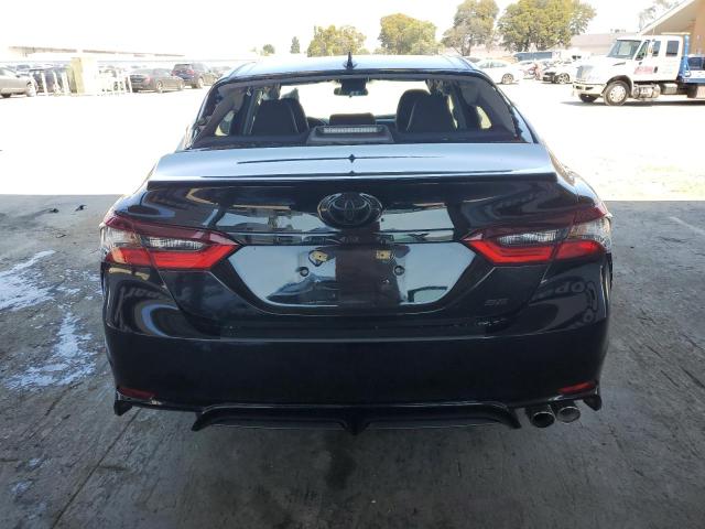 4T1G11AK2PU810780 - 2023 TOYOTA CAMRY SE NIGHT SHADE BLACK photo 6