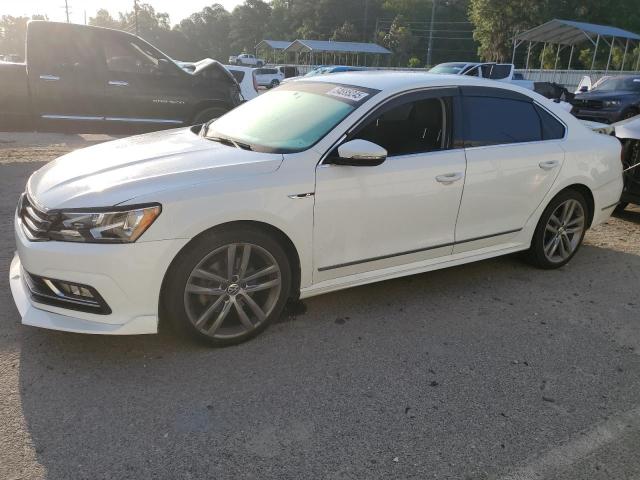 1VWDT7A33HC075132 - 2017 VOLKSWAGEN PASSAT R-LINE თეთრი ფოტო 1