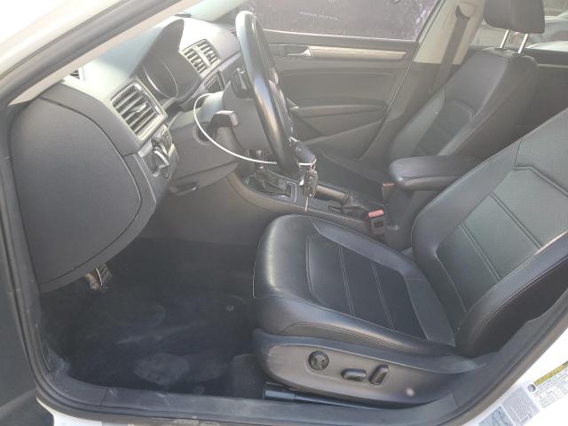 1VWDT7A33HC075132 - 2017 VOLKSWAGEN PASSAT R-LINE თეთრი ფოტო 7