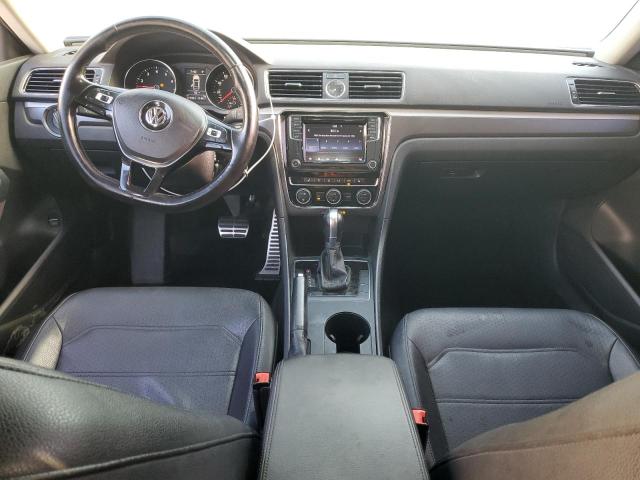 1VWDT7A33HC075132 - 2017 VOLKSWAGEN PASSAT R-LINE თეთრი ფოტო 8