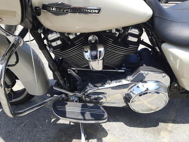 1HD1KHC26NB604222 - 2022 HARLEY-DAVIDSON FLTRX 奶油色 照片 9