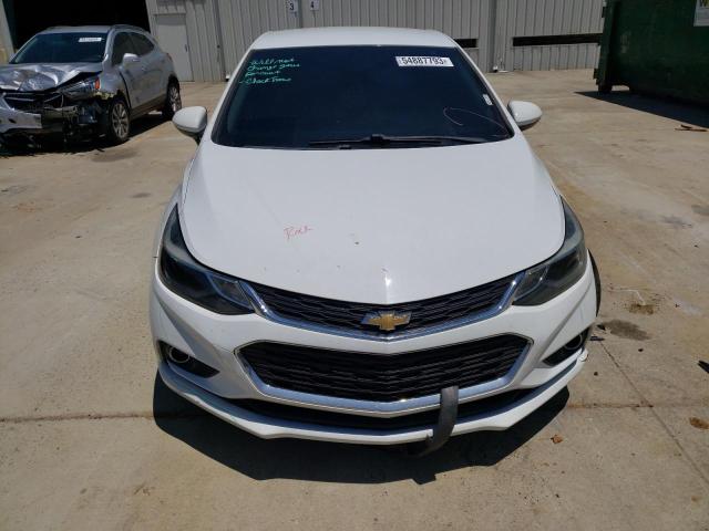 1G1BE5SM0H7104667 - 2017 CHEVROLET CRUZE LT WHITE photo 5