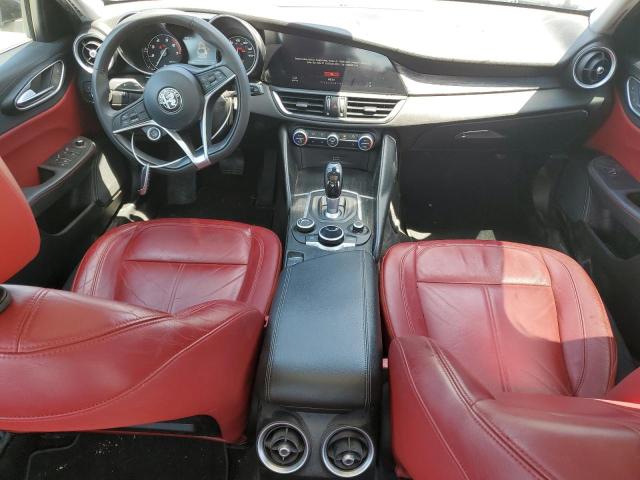 ZARFAEDN5J7594741 - 2018 ALFA ROMEO GIULIA Q4 黑色 照片 8