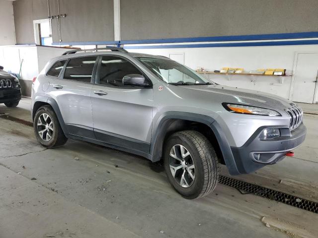 1C4PJMBSXHW658015 - 2017 JEEP CHEROKEE TRAILHAWK 银色 照片 4