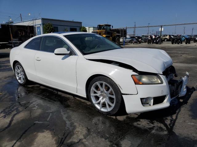 WAUCFAFR3AA029248 - 2010 AUDI A5 PREMIUM WHITE photo 4