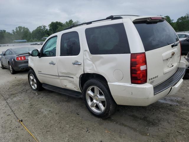 1GNSKCE08BR330519 - 2011 CHEVROLET TAHOE K1500 LTZ WHITE photo 2