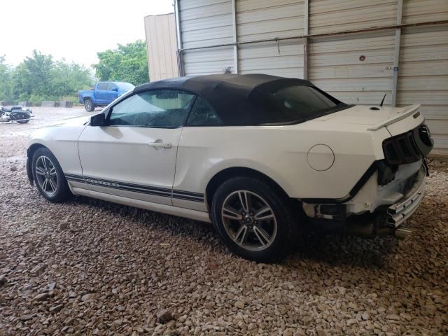 1ZVBP8EM0D5233770 - 2013 FORD MUSTANG WHITE photo 2