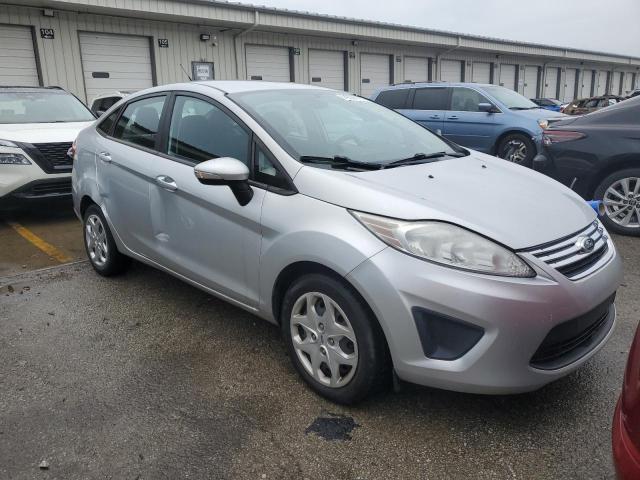 3FADP4BJ4DM193420 - 2013 FORD FIESTA SE SILVER photo 4