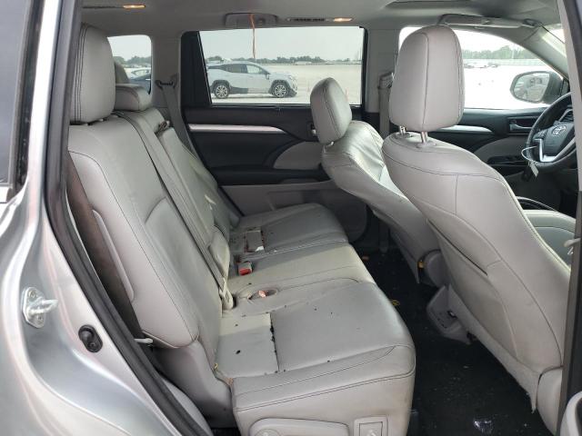 5TDKKRFH8GS501150 - 2016 TOYOTA HIGHLANDER XLE SILVER photo 11