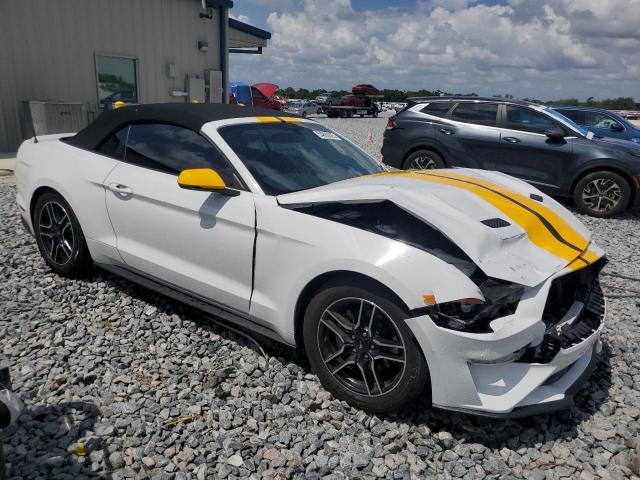 1FATP8UHXJ5167029 - 2018 FORD MUSTANG 白色 照片 4