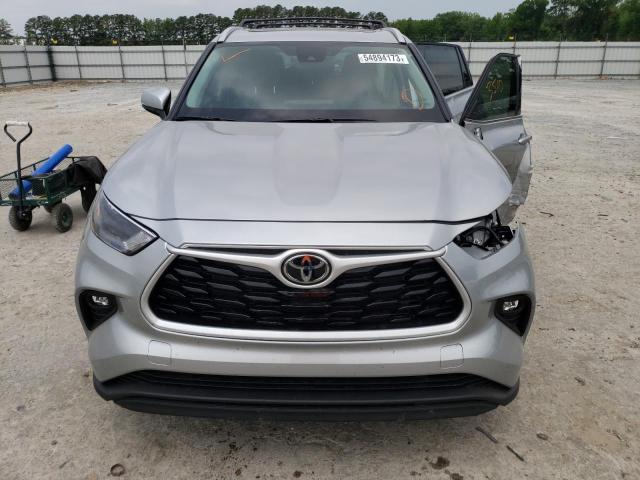 5TDGZRAH2NS556280 - 2022 TOYOTA HIGHLANDER XLE Boz foto 5