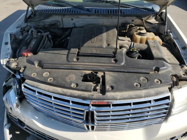 5LMFU28528LJ02512 - 2008 LINCOLN NAVIGATOR თეთრი ფოტო 12