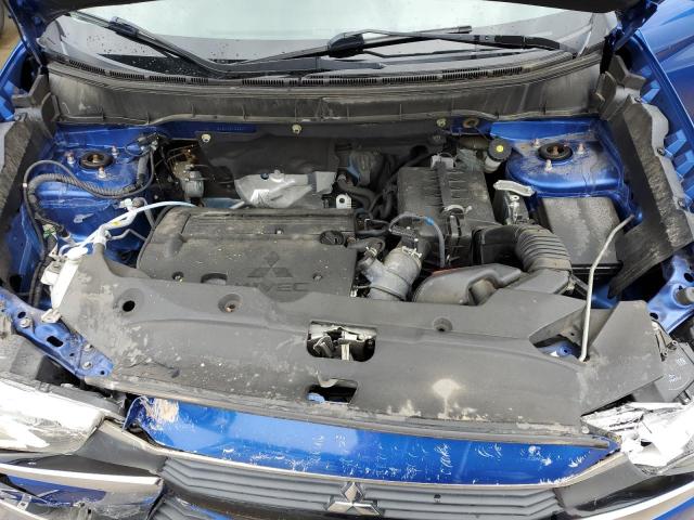 JA4AP3AU1HZ022349 - 2017 MITSUBISHI OUTLANDER ES BLUE photo 12