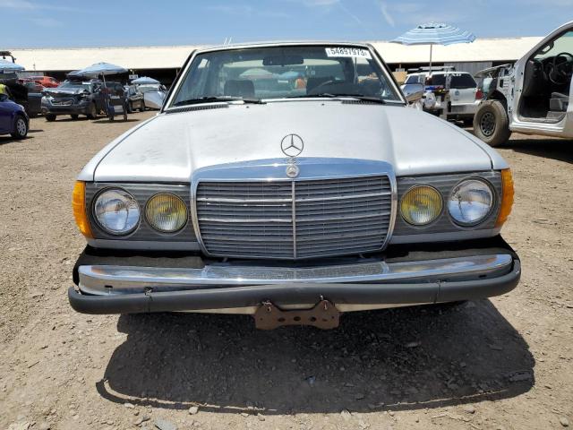 WDBAB53A7EA081787 - 1984 MERCEDES-BENZ 300 CDT SILVER photo 5