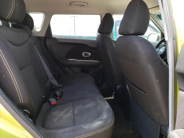 KNDJP3A51F7785320 - 2015 KIA SOUL + GREEN photo 10