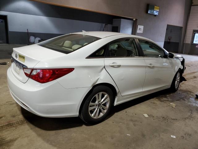 5NPEB4AC6DH738684 - 2013 HYUNDAI SONATA GLS WHITE photo 3