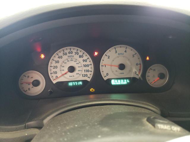 2C8GP54L85R123553 - 2005 CHRYSLER TOWN & COU TOURING 银色 照片 9