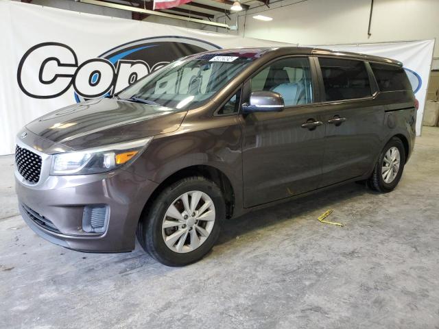 KNDMB5C11H6228823 - 2017 KIA SEDONA LX BROWN photo 1