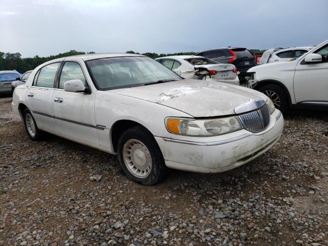1LNHM81W3YY828898 - 2000 LINCOLN TOWN CAR EXECUTIVE WHITE photo 4