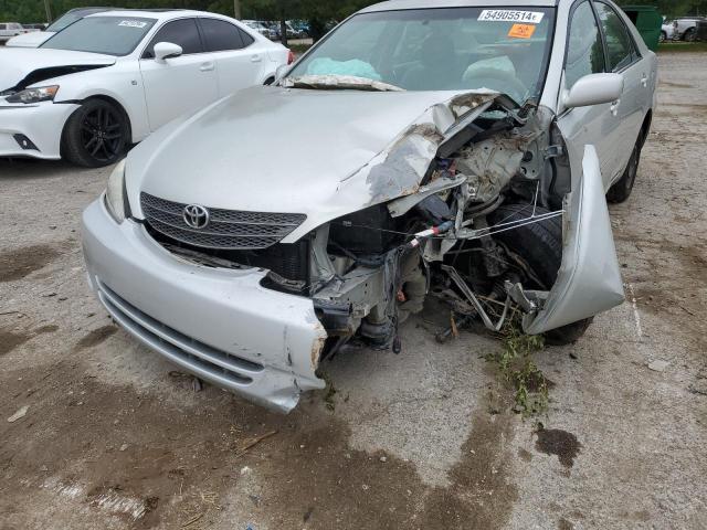 4T1BE32K22U067412 - 2002 TOYOTA CAMRY LE SILVER photo 11