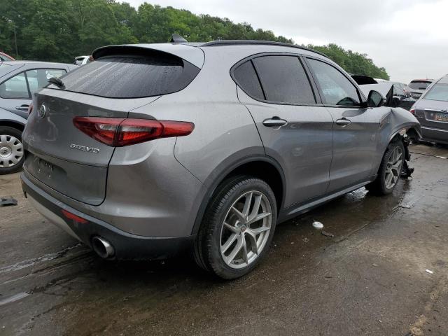 ZASFAKNN6J7B70886 - 2018 ALFA ROMEO STELVIO TI SPORT SILVER photo 3