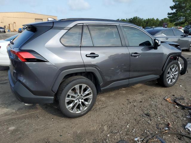 2T3C1RFVXNC196129 - 2022 TOYOTA RAV4 XLE PREMIUM GRAY photo 3