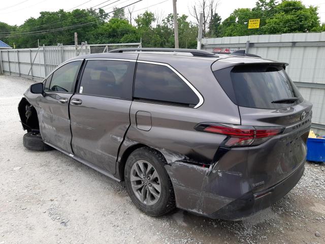 5TDYRKEC2NS123021 - 2022 TOYOTA SIENNA XLE GRAY photo 2