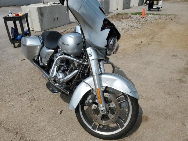 1HD1KRM18FB637218 - 2015 HARLEY-DAVIDSON FLHXS STREET GLIDE SPECIAL SILVER photo 1