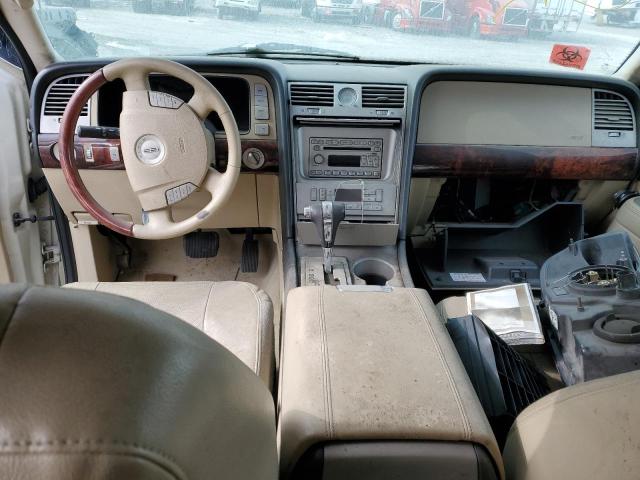5LMFU28535LJ12946 - 2005 LINCOLN NAVIGATOR 米色 照片 8