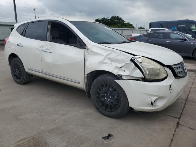 JN8AS5MT6DW015044 - 2013 NISSAN ROGUE S WHITE photo 4