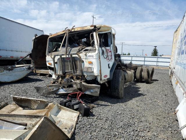 3BPZLJ0X3GF100591 - 2016 PETERBILT 320 TWO TONE photo 2