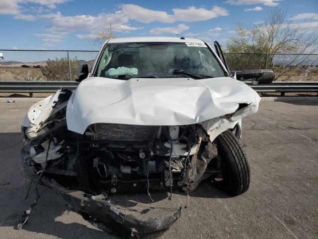 3C6JR6DGXNG427748 - 2022 RAM 1500 CLASS TRADESMAN Weiß Foto 5