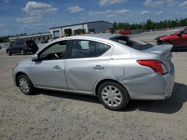 3N1CN7AP7KL845648 - 2019 NISSAN VERSA S 银色 照片 2