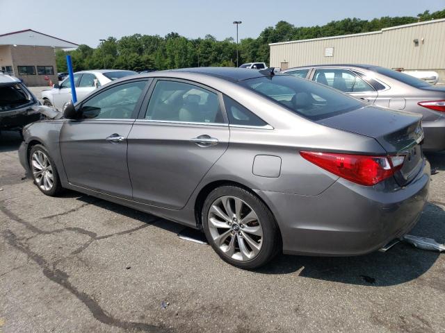 5NPEC4AB0CH410597 - 2012 HYUNDAI SONATA SE GRAY photo 2