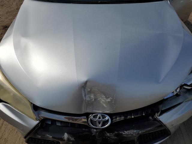 4T1BF1FK5FU478143 - 2015 TOYOTA CAMRY LE SILVER photo 11