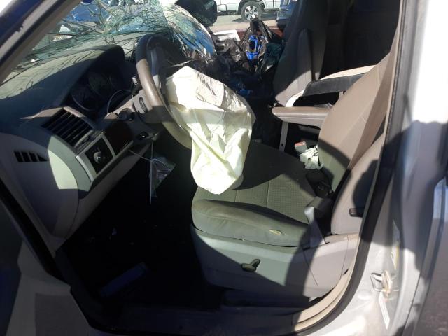 2A8HR54139R663907 - 2009 CHRYSLER TOWN & COU TOURING 银色 照片 7