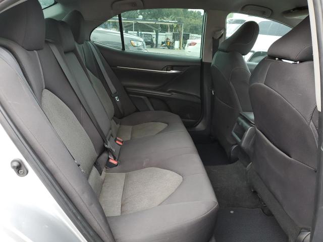 4T1C11AKXPU763660 - 2023 TOYOTA CAMRY LE SILVER photo 10