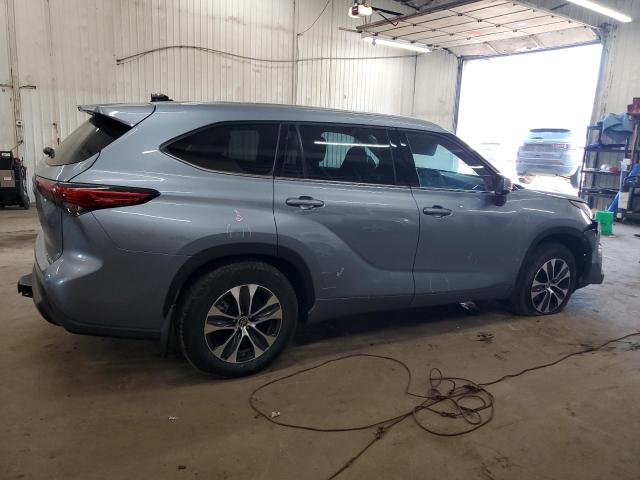 5TDGZRBH1LS047325 - 2020 TOYOTA HIGHLANDER XLE BLUE photo 3