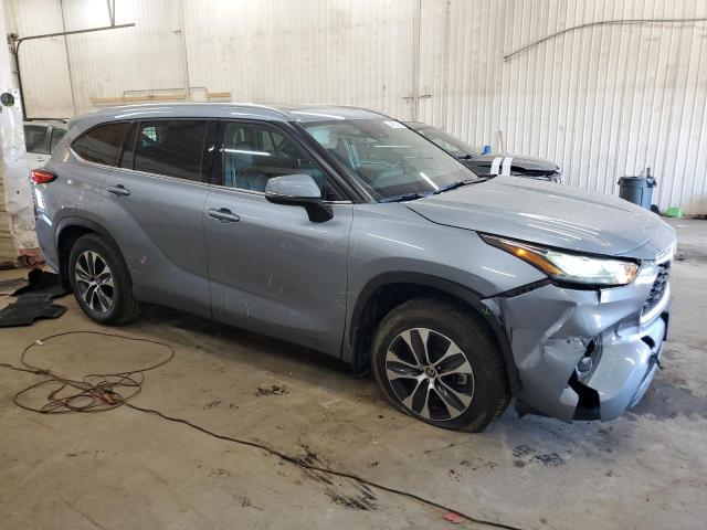 5TDGZRBH1LS047325 - 2020 TOYOTA HIGHLANDER XLE BLUE photo 4