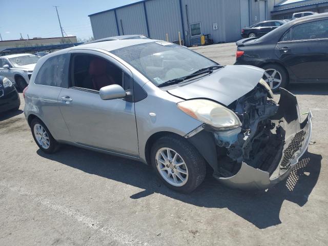 JTDJT4K36B5339846 - 2011 TOYOTA YARIS SILVER photo 4