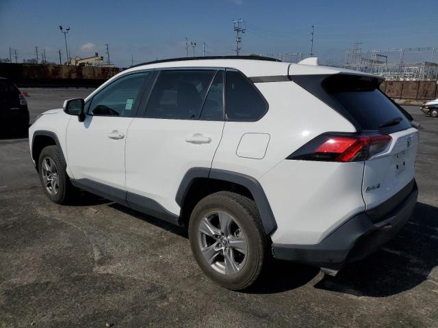 2T3P1RFVXPW369277 - 2023 TOYOTA RAV4 XLE WHITE photo 2