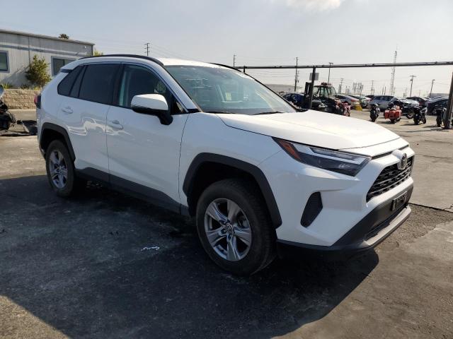 2T3P1RFVXPW369277 - 2023 TOYOTA RAV4 XLE WHITE photo 4