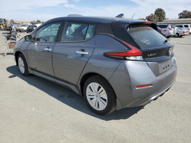 1N4AZ1BVXPC556596 - 2023 NISSAN LEAF S GRAY photo 2